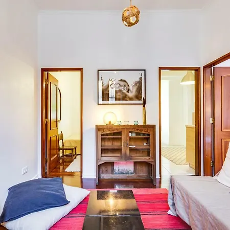 Cosy In Unique Neighborhood Lapa Apartman